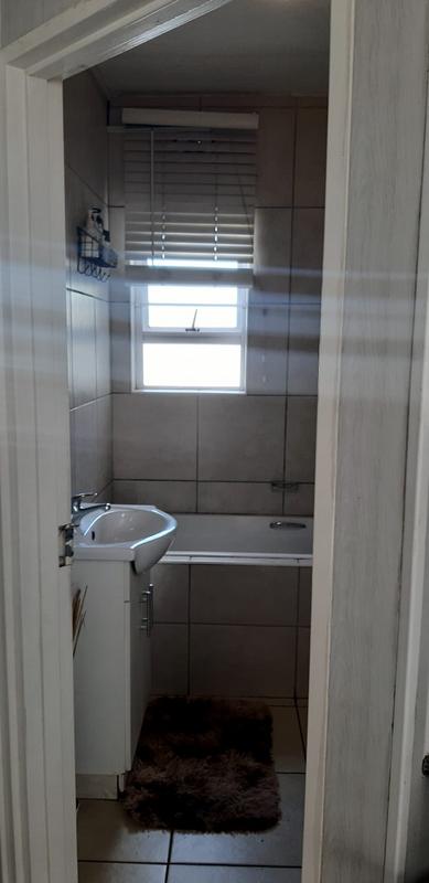 2 Bedroom Property for Sale in Highbury Western Cape